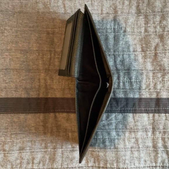 Black Crius Wallet - Picture 5 of 5